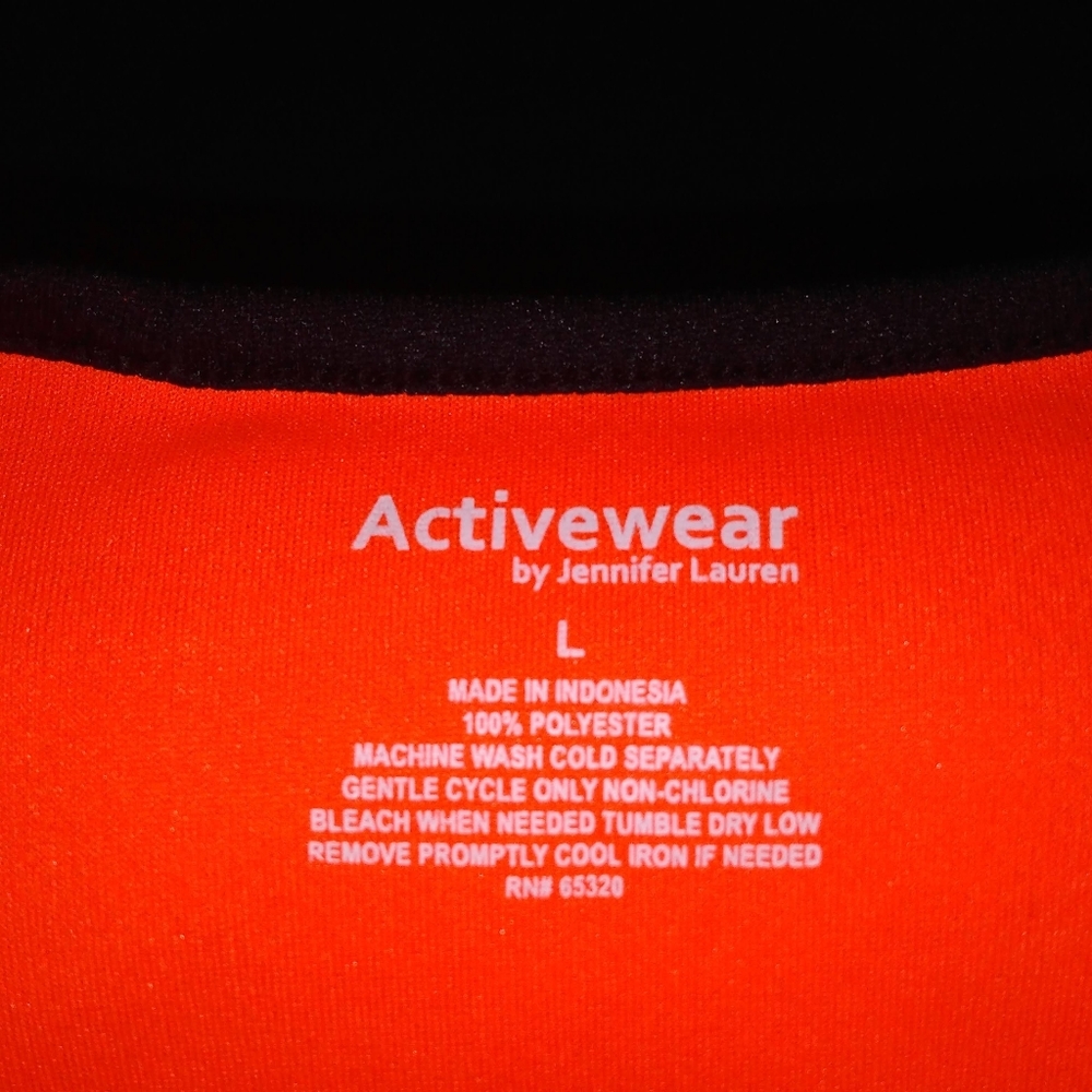Activeware - Picture 2 of 3